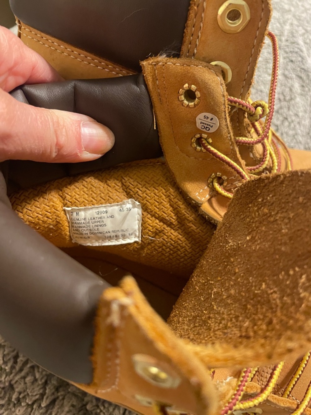 Timberland Wheat/Tan Classic Lace-Up Work Boots - Picture 6 of 8